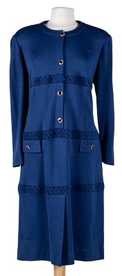 PIERRE CARDIN. A 1960s blue wool dress. Size 38 300 - 400 €