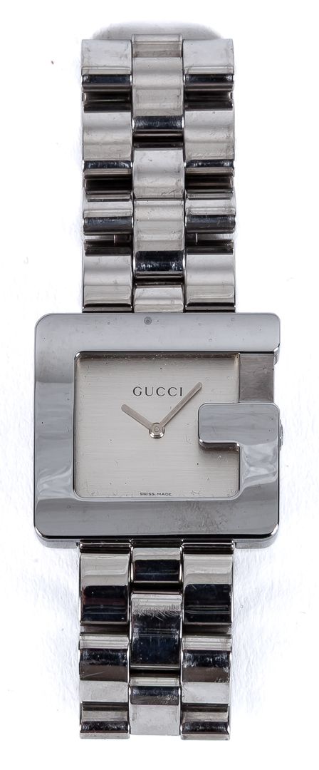 GUCCI. A vintage women’s wristwatch in chromed-steel 200 - 300 €