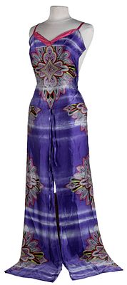 CUSTO BARCELONA. A printed silk jumpsuit with straps 50 - 100 €