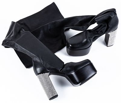 RICK OWENS. Black high leather boots with platform and rhinestone heel 300 - 400 €