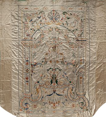 A embroidered silk panel with Berain motif, 19th century, 241 x 218 cm 500 - 700 €
