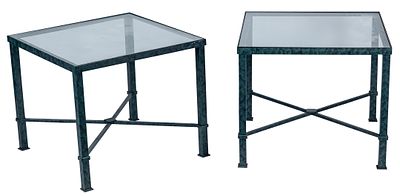 Dos mesas auxiliares de hierro. A pair square green-painted iron side tables 52 x 60 x 60 cm 400 