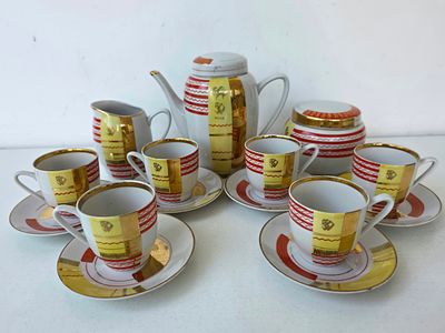 Кофейный сервиз 50 Летия Октября, Агитационный фарфор СССР 
Чайник: 16 х 18 х 10 см. 
