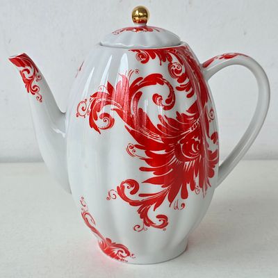 Большой фарфоровый чайник Перо Жар-Птицы, ЛФЗ СССР. Размер: 19,5 х 19 х 12 см. 
все цело, без 