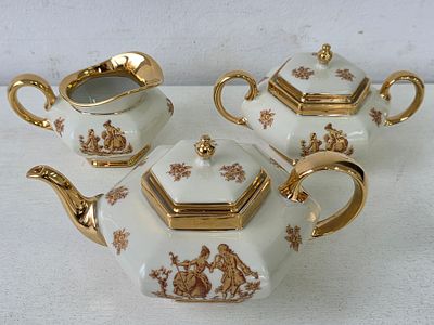 Люксовый винтажный фарфоровый набор (чайник сахарница молочник) LIMOGES франция, 20 век. Размеры: 