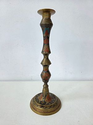 Подсвечник с эмалями, чеканка, Индия. Высота: 27,5 см.