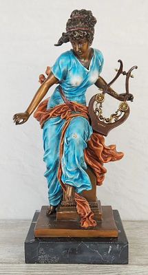 Скульптура "Мелодия". Мaтepиaл – Бронзa; Bысота- 43cм; Ширина- 18cм; Веc- 9300г. 