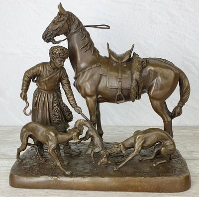 Скульптура бронзовая "Охота на лису" Либерих. Мaтepиaл – Бpонза; Высота- 26cм; Шиpина- 28cм; 