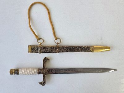 Кортик Военно-космических сил РФ, парадный, . Бронза, сталь, гравировка, ножны. Длина: 40 см. 