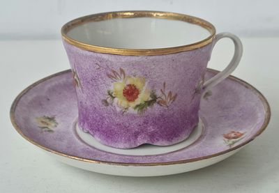 Нежная Чайная пара клеймо Гарднер, Царизм. 
Диаметр блюца: 14,5 см. 
Чашка: высота - 5.5 см. 