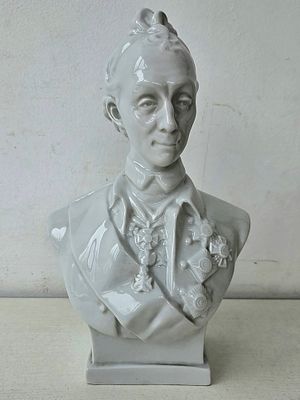 Бюст фарфор А.В. Суворова СССР, Ленинградский фарфоровый завод, 1960-1970- е гг. Автор модели 