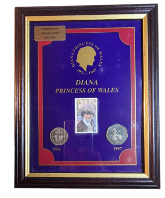 England - a framed picture in memory of Princess Diana - includes a 1 shilling 1961 coin (year 