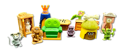 Lot of 12 Kinder toys - surprise figurines, "characters" series, 1990s - collection from the 