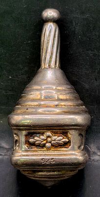 ישראל - סביבון חנוכה קובייתי (Cuboid Dreidel), בעיצוב אר נובו, עשוי כסף סטרלינג 925, משנות 