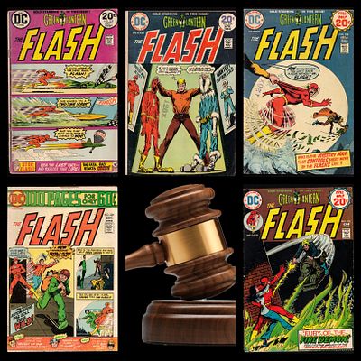 Group of 5 original The Flash comic books published by DC Comics, mid-1970s, in good overall 