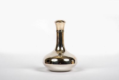 Design-Karaffe, Entw.: Pekka Piek&auml;inen (1945-1990). Design-Karaffe, Entw.: Pekka Piek&auml;inen 