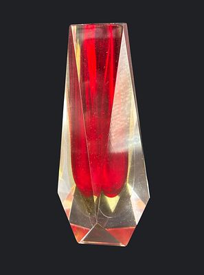 אגרטל זכוכית מוראנו/בוהמי, ליבה אדומה 15סמ. אגרטל זכוכית אמנותי, מוראנו איטלקי (או בוהמי), עבודת 