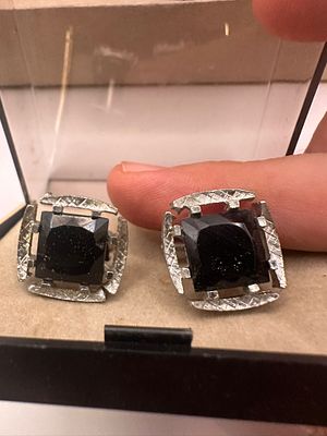 לוט 5 זוגות חפתים חדשים באריזה לא היו בשימוש (מצבים משתנים)