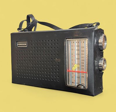 Conion Portable Transistor Radio
. Vintage portable transistor radio by Conion, rectangular 