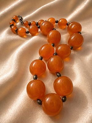 Baltic Amber Necklace, Large Honey-Tone Beads. A striking necklace composed of large rounded 