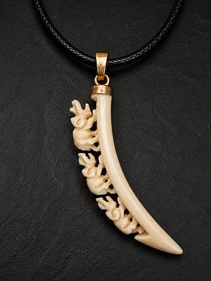Tusk Pendant Carved with Procession of Elephants from Fine Organic Material תליון מרשים בדמות 