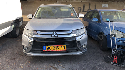 מיצובישי אאוטלנדר מודל 2017. 220,827 ק"מ, יד נוכחית: שנייה, בעלות נוכחית: פרטי