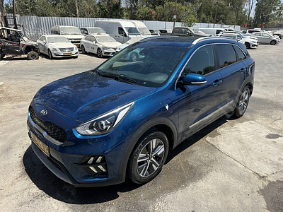 קיה נירו מודל 2021. 144,950 ק"מ, יד נוכחית: שלישית, בעלות נוכחית: החכר. תיבת הילוכים: אוטומטי 