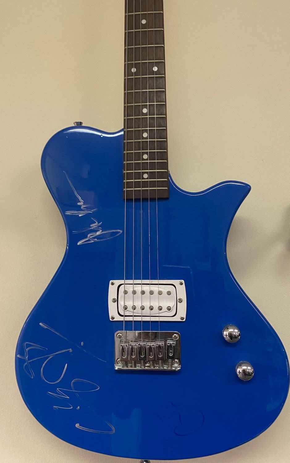 Lot 104 Cream Signed Guitar (signed by all 3 original Cream band members! ) Haley Roxx