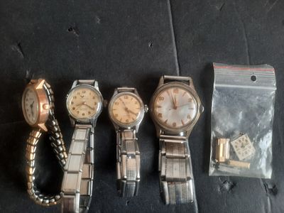 לוט שעונים וינטג' שונים ללא בדיקה 
SWISS MADE 
DOXA 
GENEVA