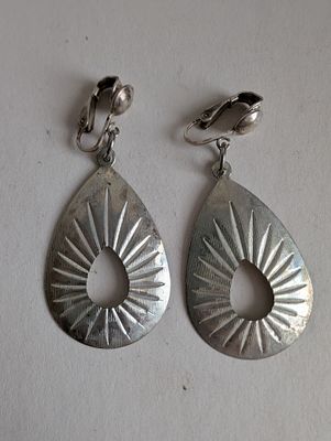 תכשיטים עגילים כסף חתום 925 
4סמ