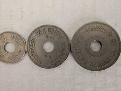לוט מטבעות מיל פלשתינה 
20 מיל 1927 
10 מיל 1934 
5 מיל 1935