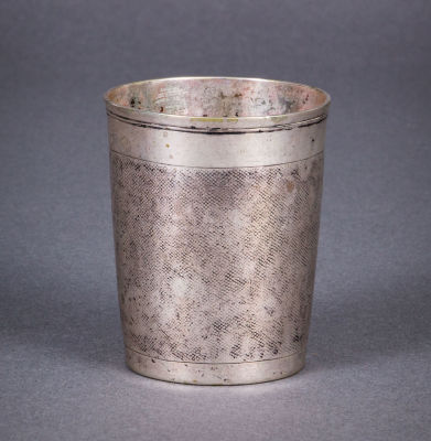 גביע כסף נאה מאוד, Johann Friedrich Ehe, נירנברג, גרמניה 1793-97. כסף מוחתם וחרוט. חותמות 