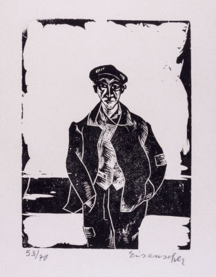 יעקב אייזנשר, איש עומד. טכניקה: חיתוך עץחתימה: חתום (ימין למטה) וממסופר 53/70 (שמאל למטה)מידות 