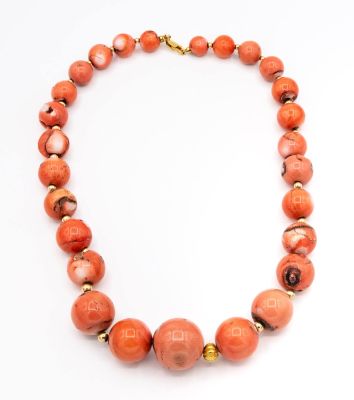 ענק חרוזים עתיק מקורל "תפוז" וזהב. תיאור: מעוצב כחרוזים בגדלים משתנים הדרגתית מופרדים על יד 