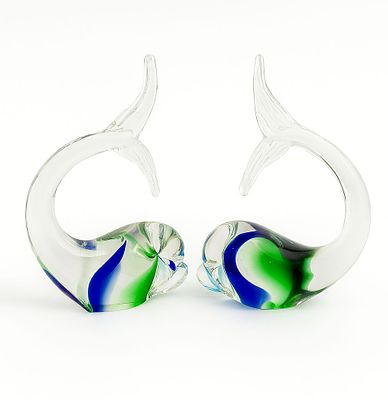 Pair of Murano Glass Dolphins with Green and Cobalt Accents. Height:16,5 cm
Width:9,5 cm