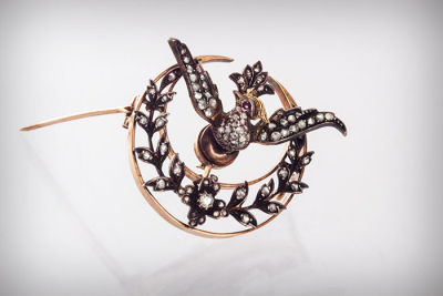 An Antique Diamond Brooch. Provenance Estate of Elena Parys Feldberg. Details Set with 