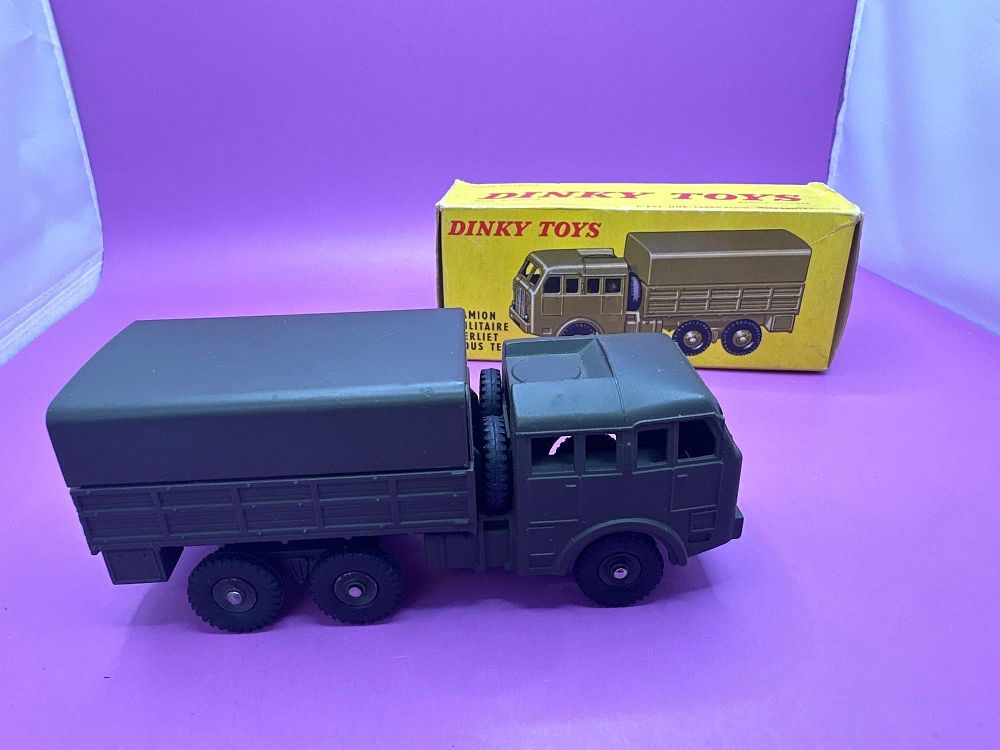 Lot 165: French Dinky Military no 818 Berliet 6 x...