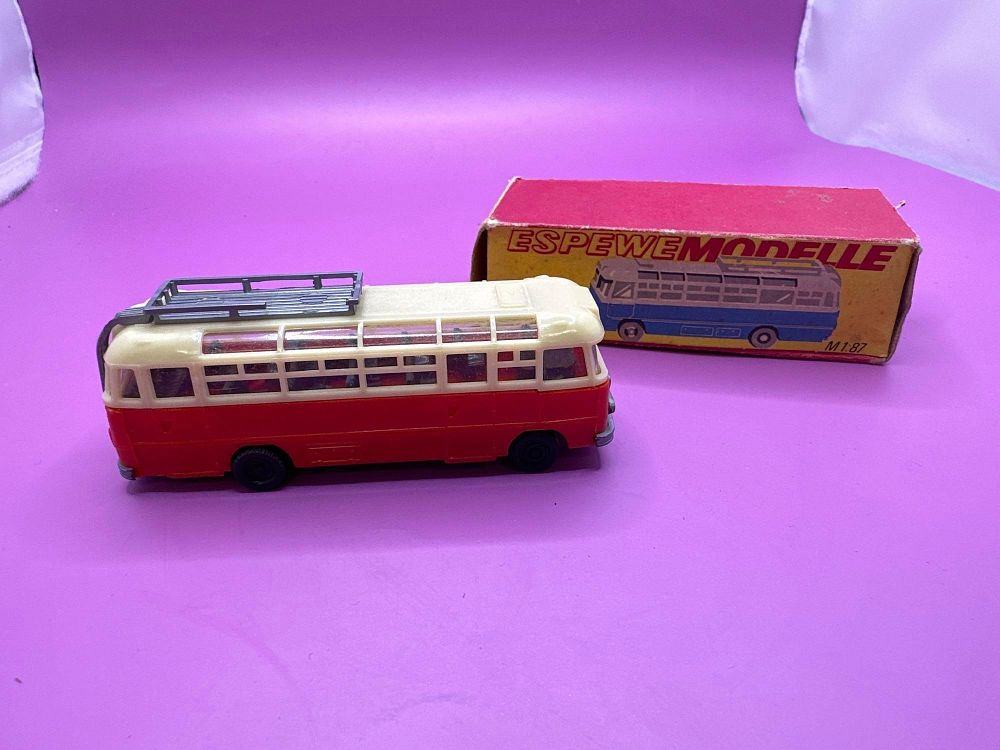 Lot 241: Espewe Modelle Omnibus Ikarus 31 Art 135 /...