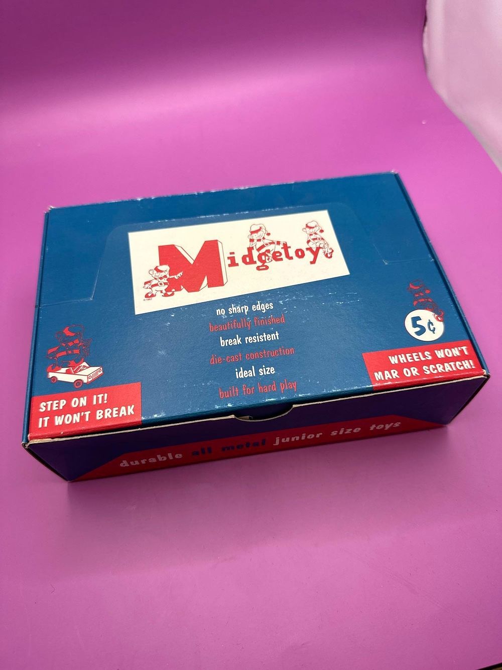 Lot 250: Midgettoy 36 Car Gift Set With Multi Coloured...