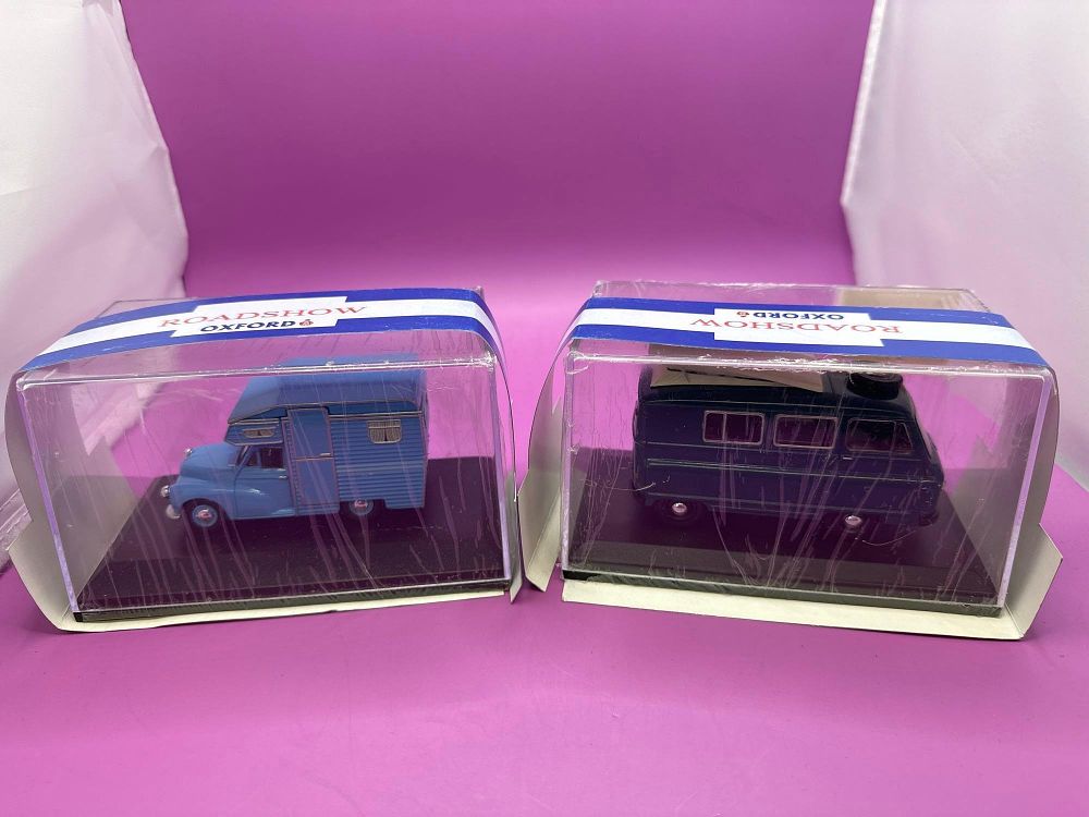 Lot 288: 2 X Oxford Roadshow Diecasts Both Blue Camper...
