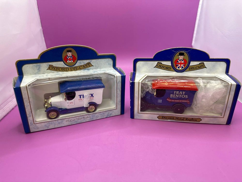 Lot 292: 2 X Oxford Diecast Promotional Vehicles Ford Model...
