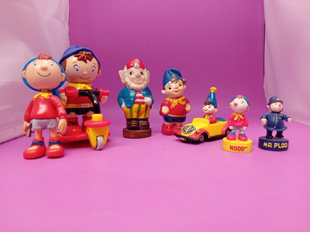 Lot 323: Vintage Noddy toys as pictured