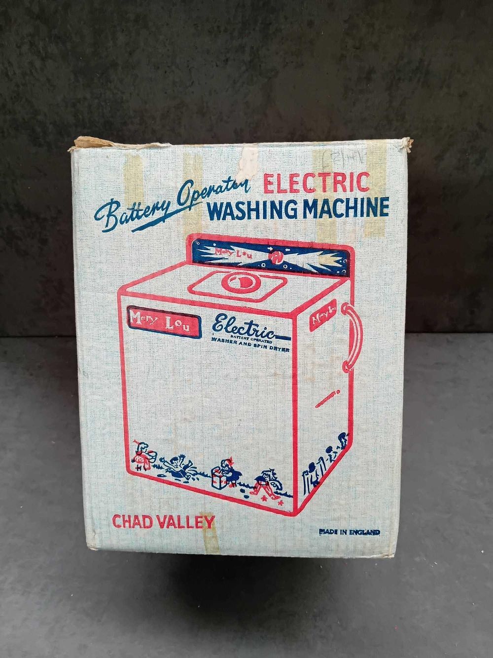 Lot 649: Vintage Chad Valley Battery operated electric washing machine