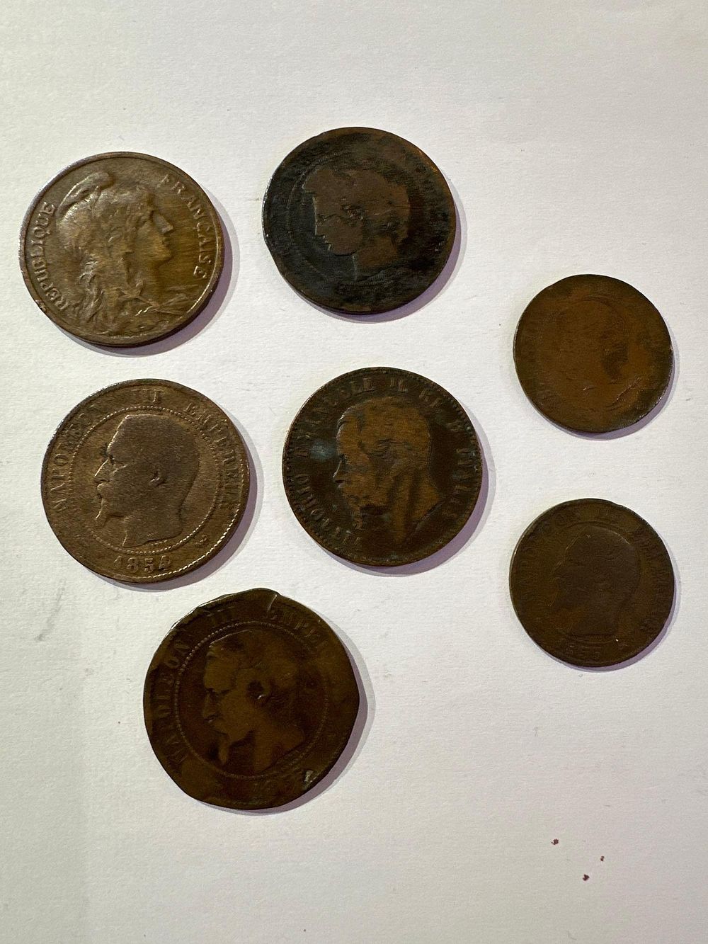 Lot 660: Assortment of old French coins 5 and 10...
