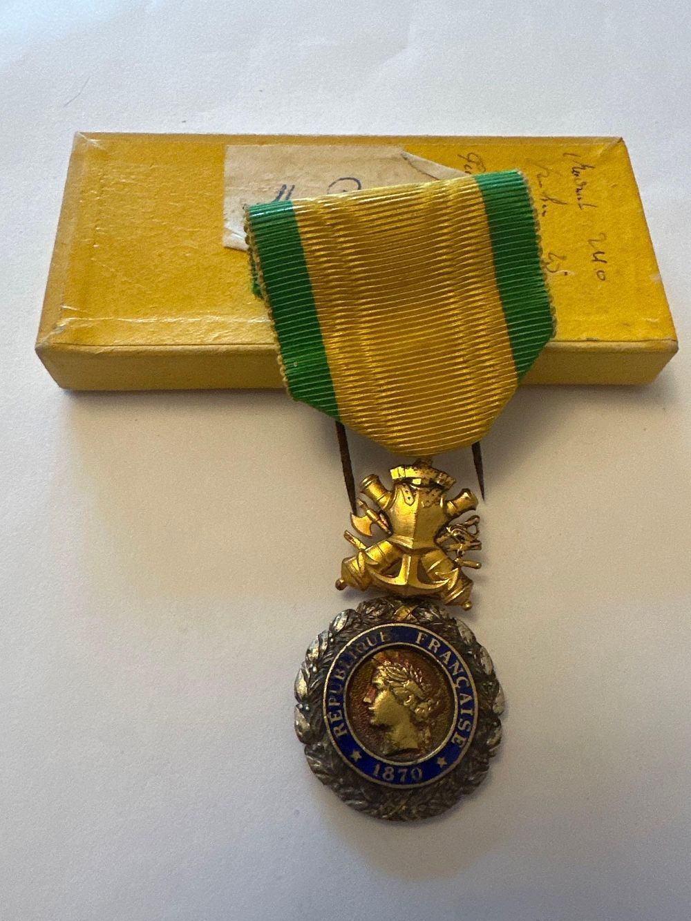 Lot 903: French 1870 Valeur ET Discipline Medal issued Quentin...