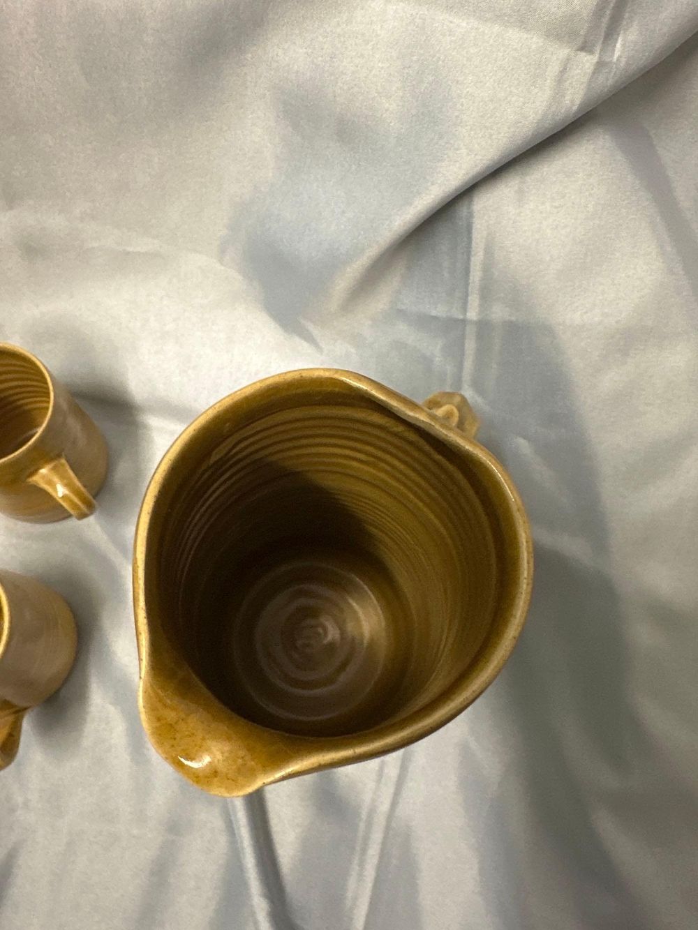 Lot 922: Stoneware Coffee Set Comprising Of 6 Saucers, 1...