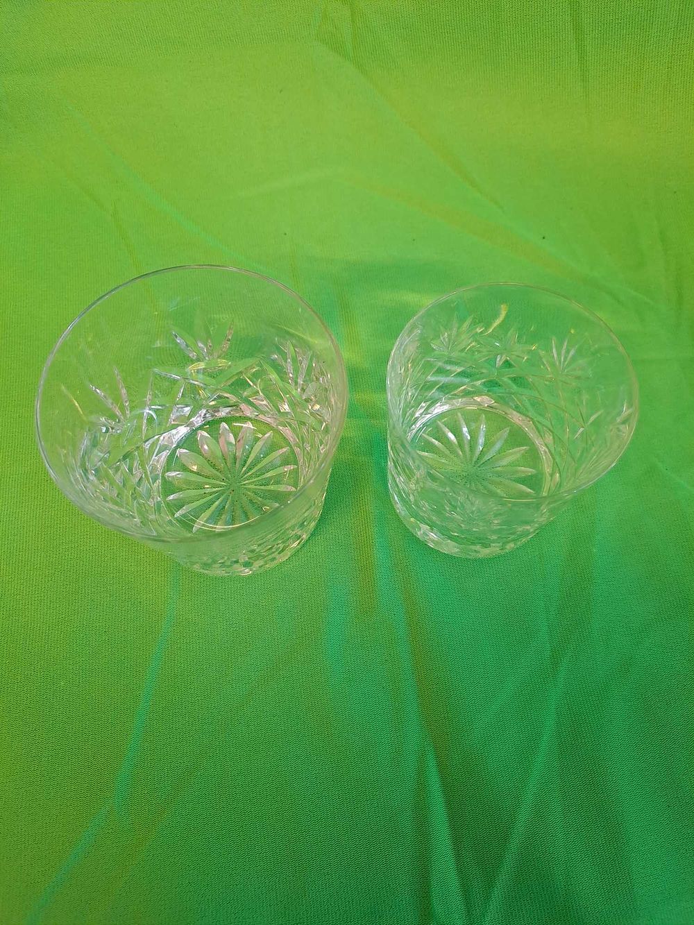 Lot 968: Set Of 8 Crystal Glasses 2 Sizes