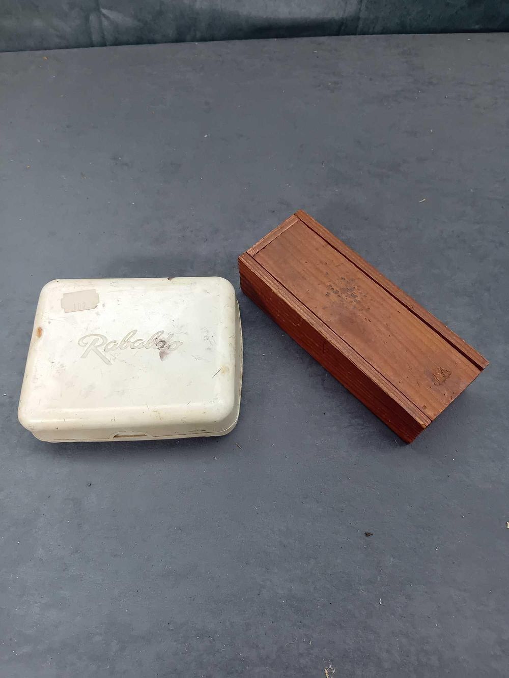 Lot 1030: 2 x boxes of Dominos 1 white and...
