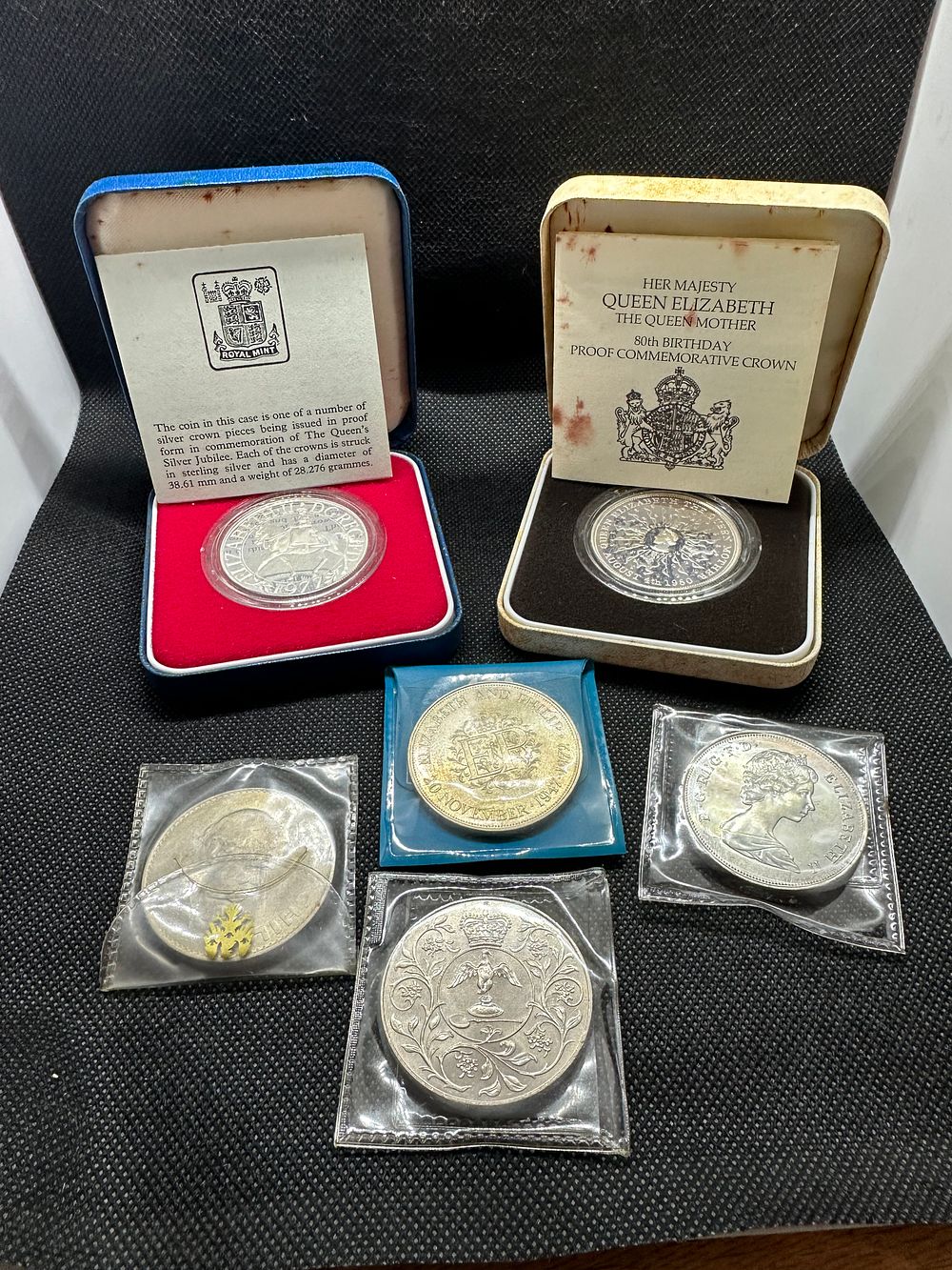 Lot 188: Mixed lot of commemorative coinage