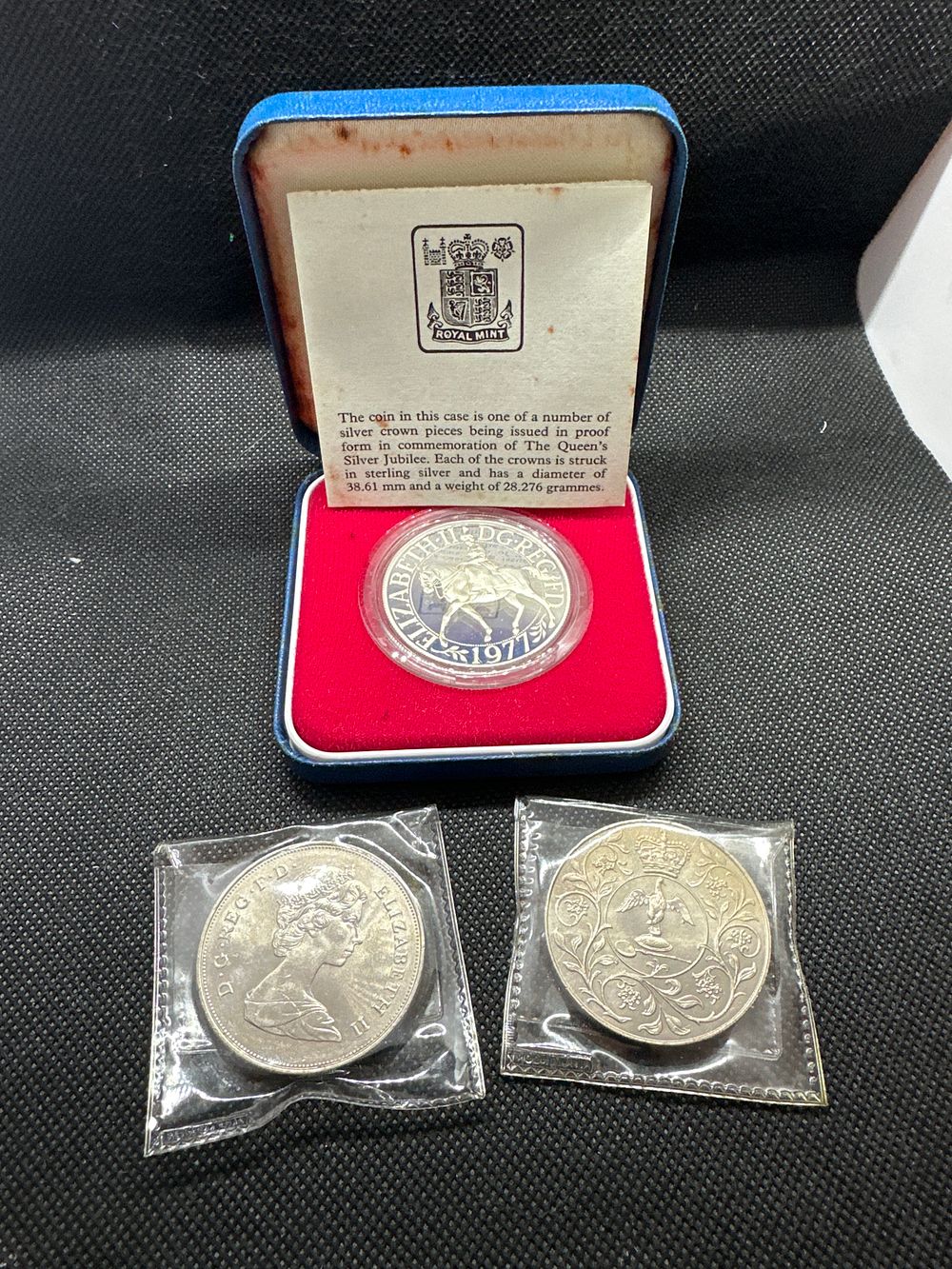 Lot 187: Mixed lots of commemorative coinage